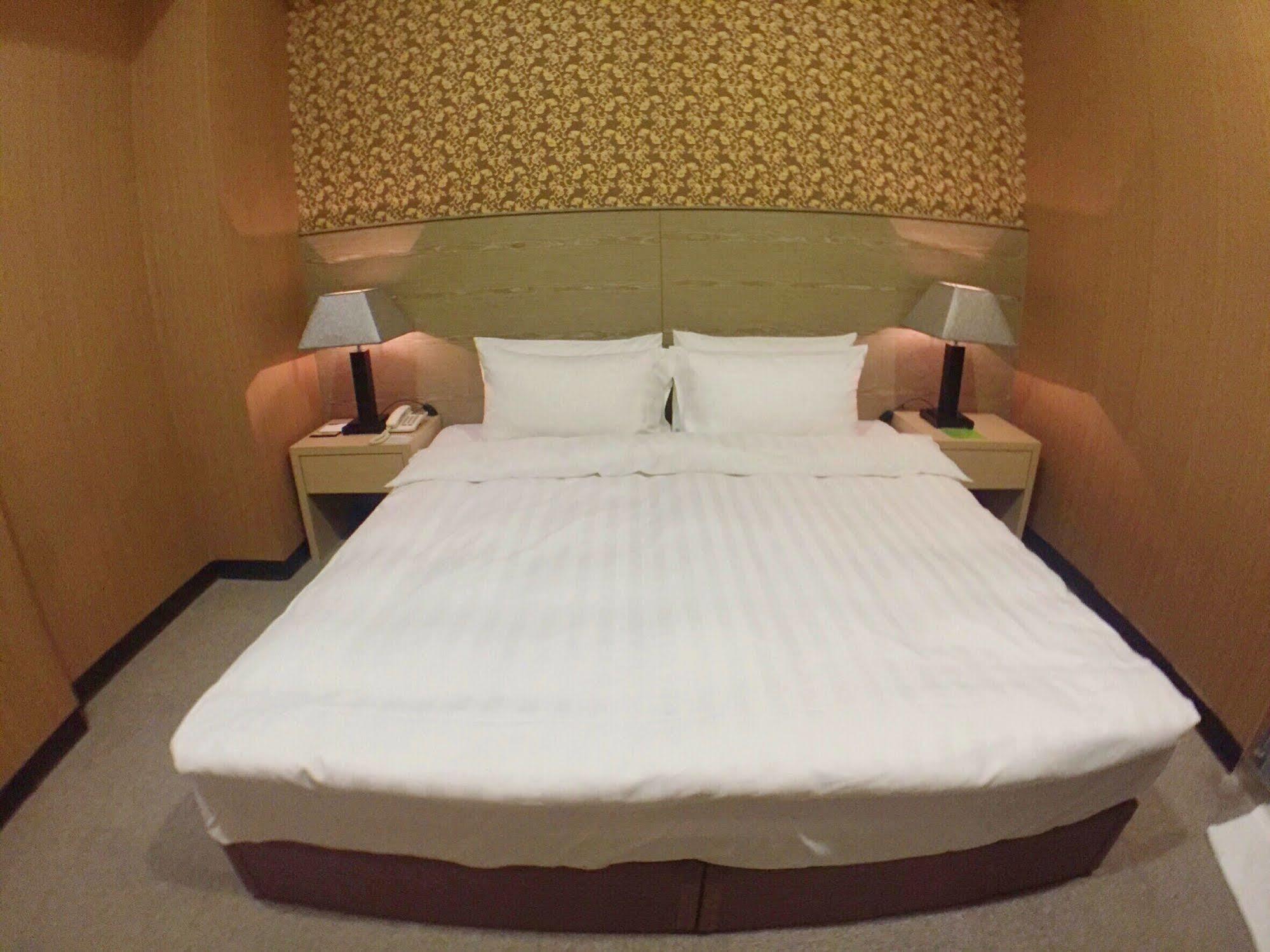 Royal Hotel Đài Bắc Ngoại thất bức ảnh